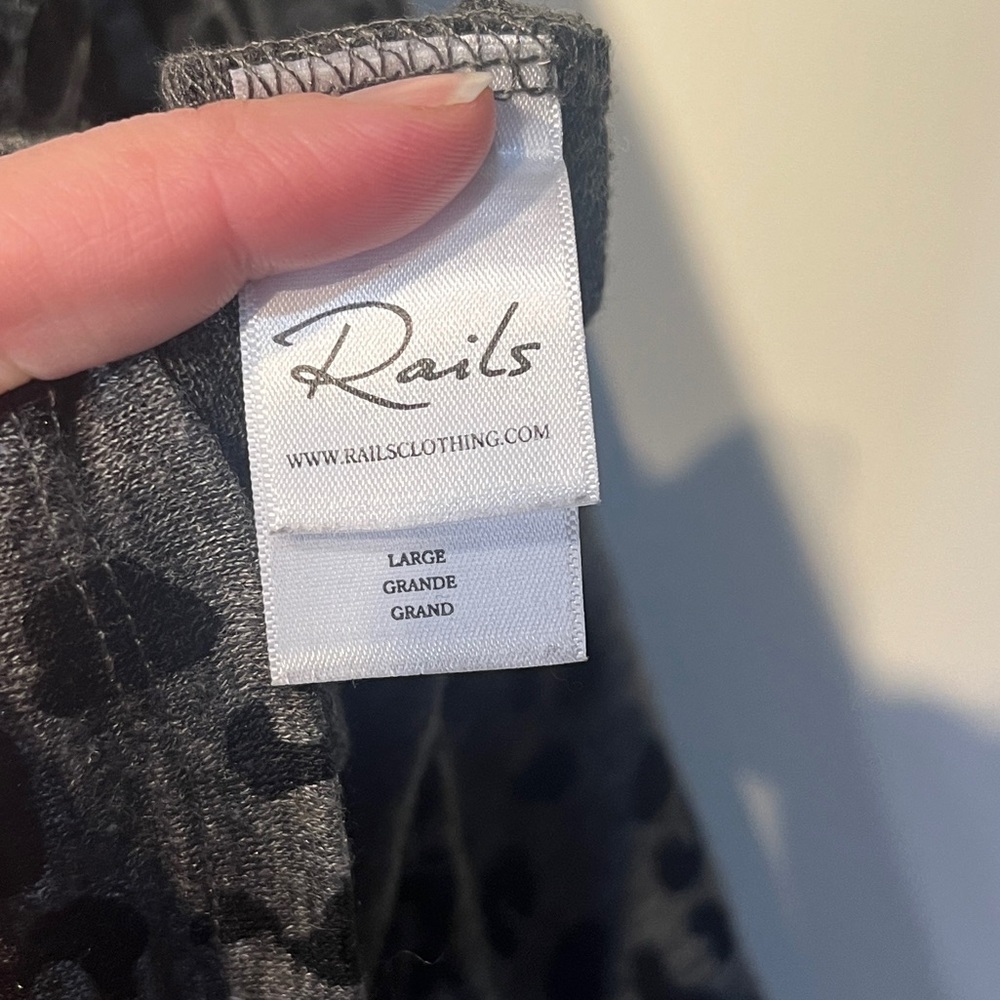 Rails Sami Charcoal Leopard Print Linen Lyocell S… - image 8
